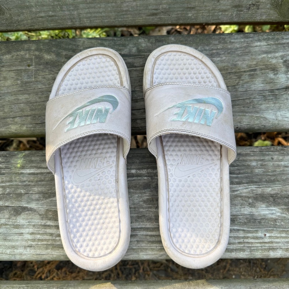 Nike Benassi JDI‎ Pink Silver Slide Sandals Athletic Shoes Sz 7 Soft Girl Pastel